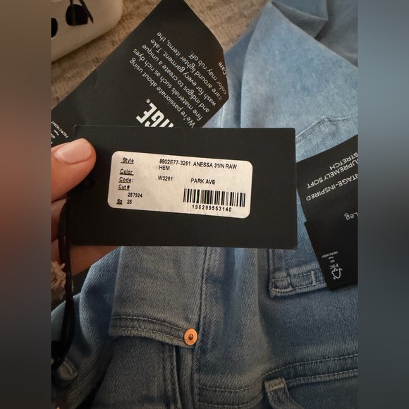 NWT Anthropologie Paige Anessa 31” Wide Leg Raw Hem Jeans sz 25 - Picture 3 of 6